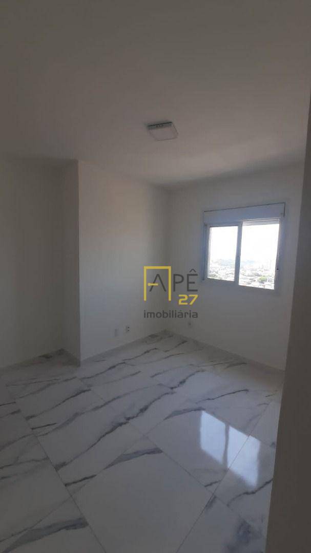 Apartamento à venda com 2 quartos, 66m² - Foto 2