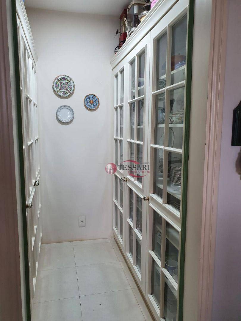 Apartamento à venda e aluguel com 3 quartos, 220m² - Foto 11