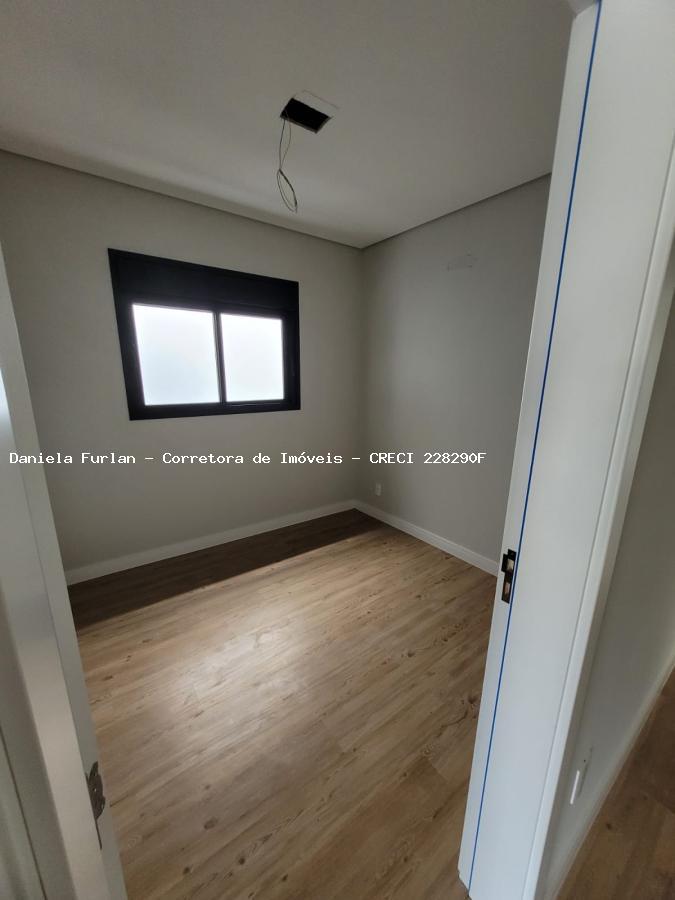 Casa de Condomínio à venda com 3 quartos, 205m² - Foto 27