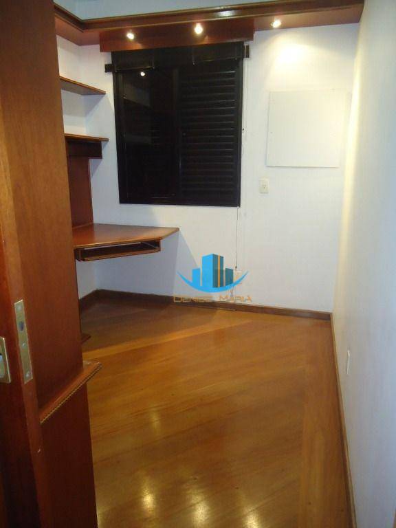 Apartamento à venda com 3 quartos, 110m² - Foto 8