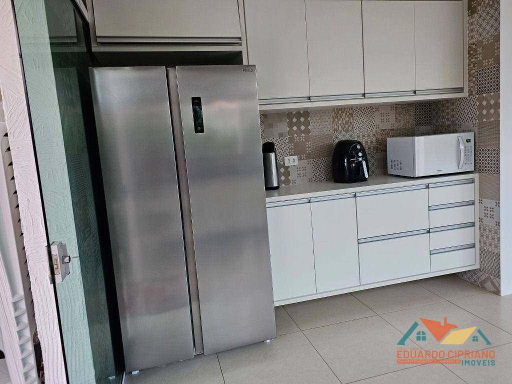 Casa à venda com 4 quartos, 300m² - Foto 49