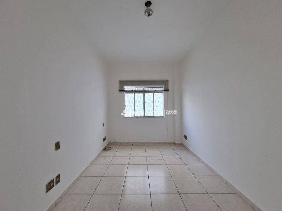 Casa para alugar com 3 quartos, 166m² - Foto 9