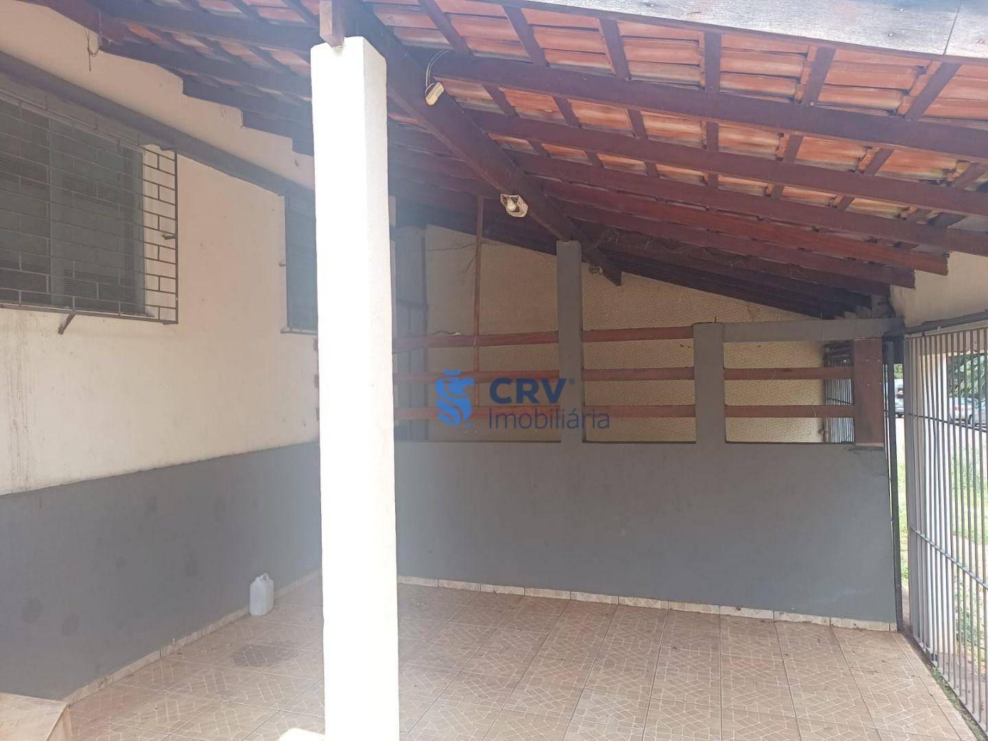 Casa à venda com 4 quartos, 126m² - Foto 4