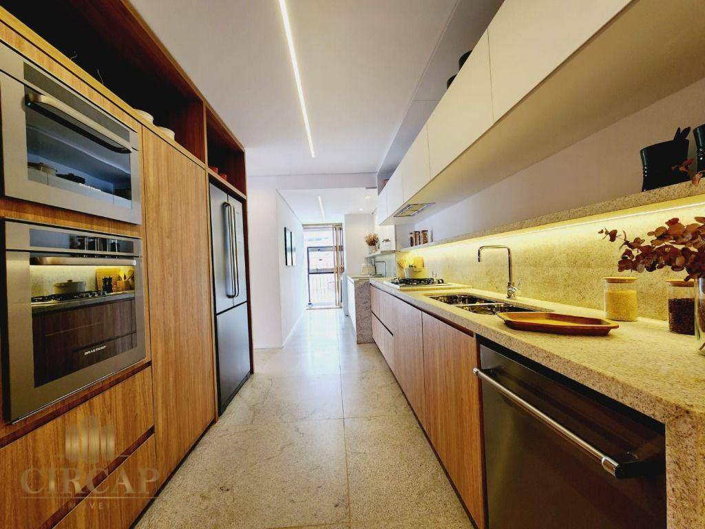 Apartamento à venda com 3 quartos, 153m² - Foto 5