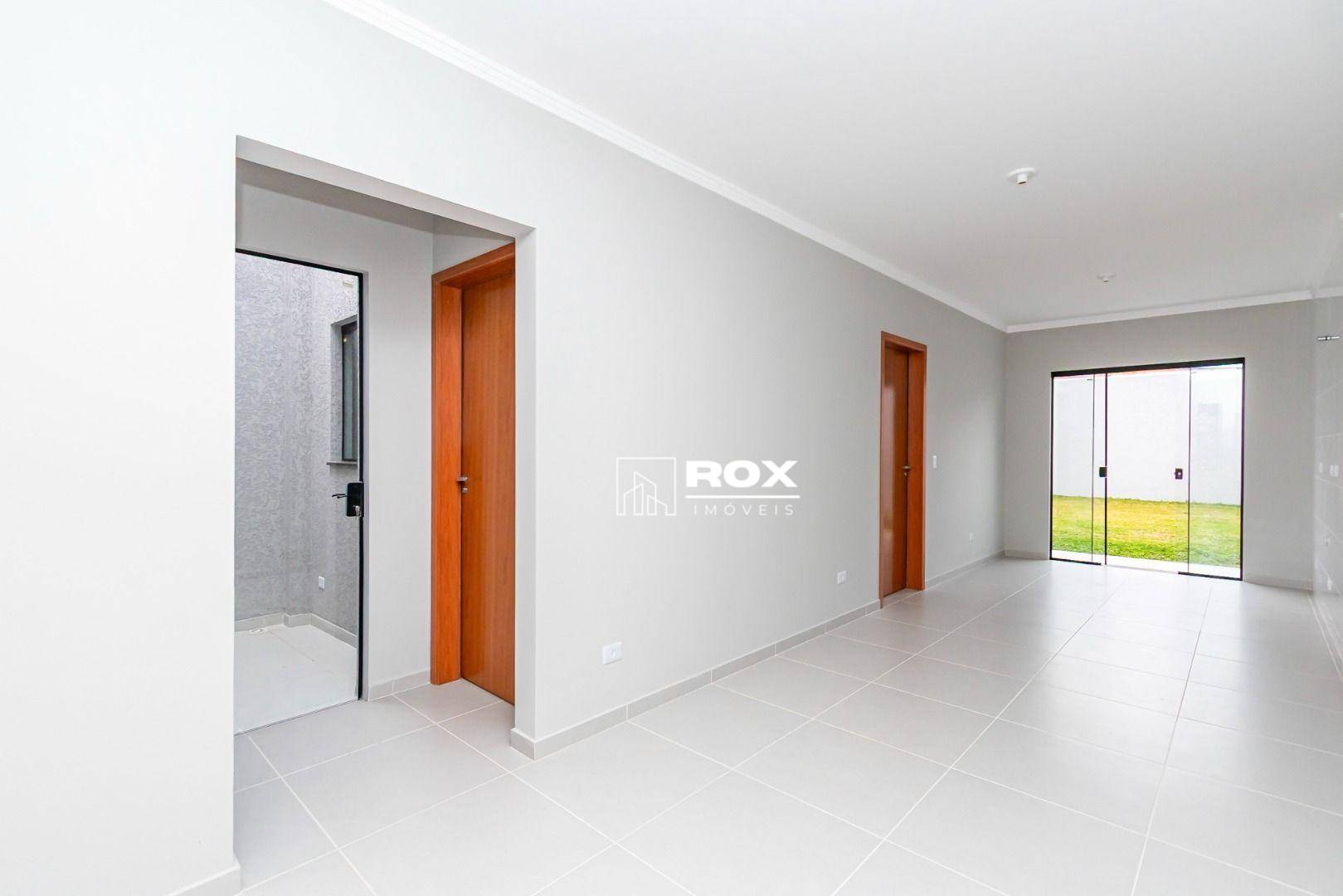 Casa à venda com 3 quartos, 70m² - Foto 4