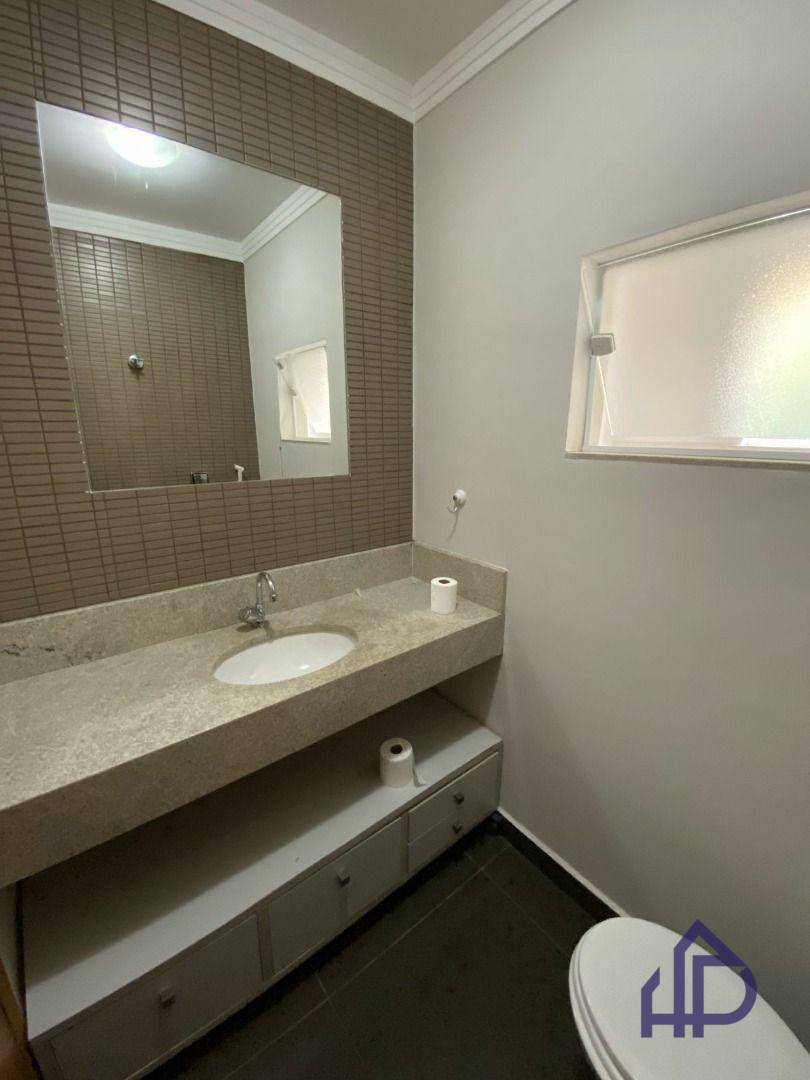 Casa para alugar com 3 quartos, 248m² - Foto 22