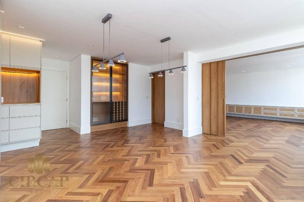 Apartamento à venda com 3 quartos, 290m² - Foto 5