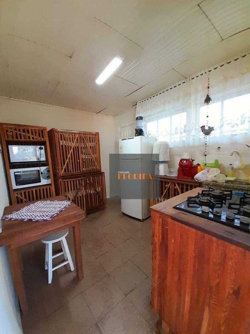 Casa à venda com 4 quartos, 90m² - Foto 9