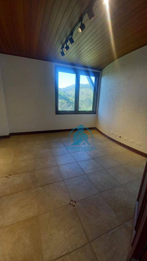 Casa à venda e aluguel com 3 quartos, 290m² - Foto 17