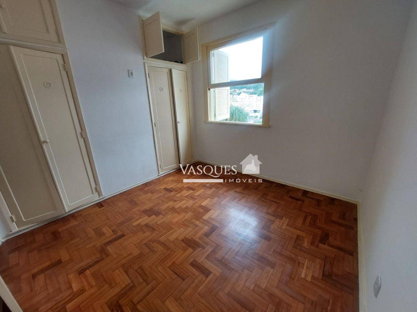 Casa para alugar com 3 quartos, 130m² - Foto 9