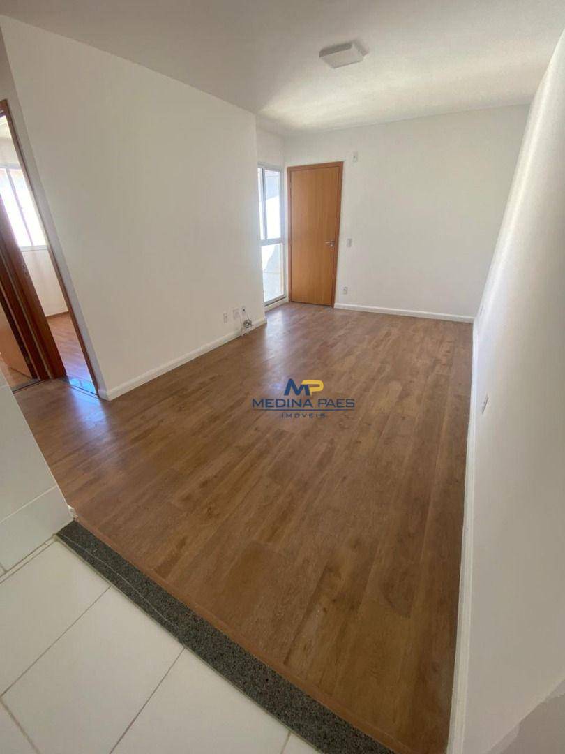 Apartamento à venda com 2 quartos, 60m² - Foto 4