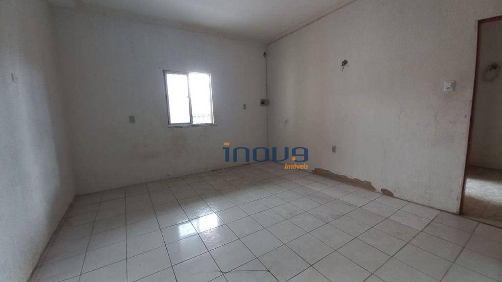 Casa para alugar com 3 quartos, 200M2 - Foto 11