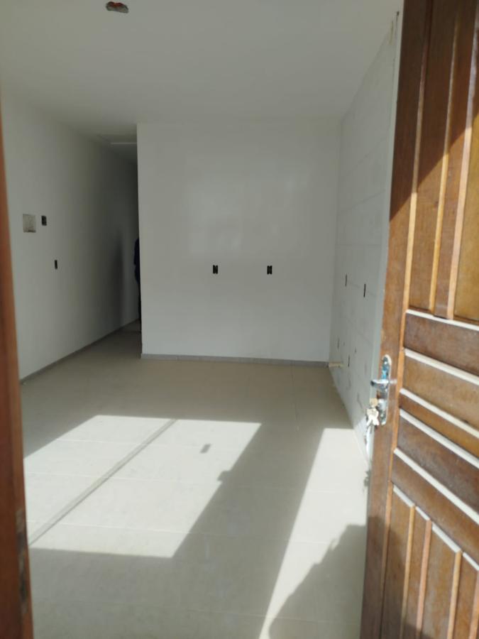 Casa à venda com 2 quartos, 59m² - Foto 3