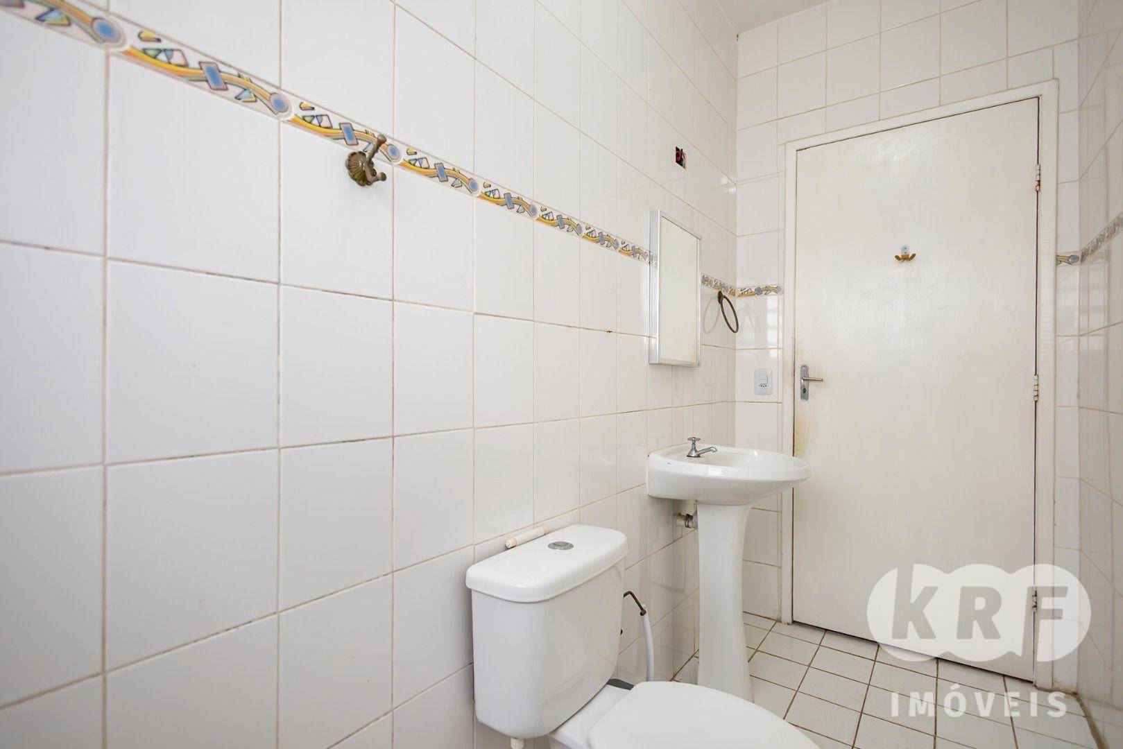 Casa à venda com 4 quartos, 96m² - Foto 31