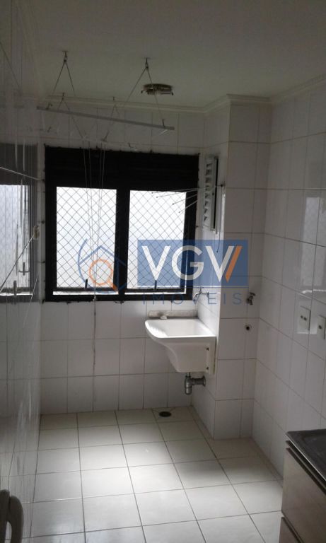 Apartamento à venda e aluguel com 2 quartos, 50m² - Foto 5