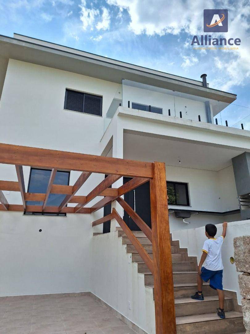 Casa de Condomínio à venda com 3 quartos, 209m² - Foto 1