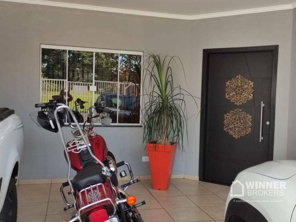 Sobrado à venda com 4 quartos, 270m² - Foto 2