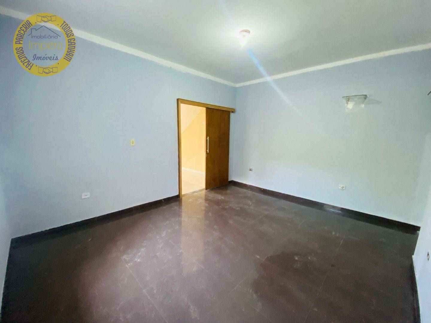 Casa para alugar com 2 quartos, 55m² - Foto 14