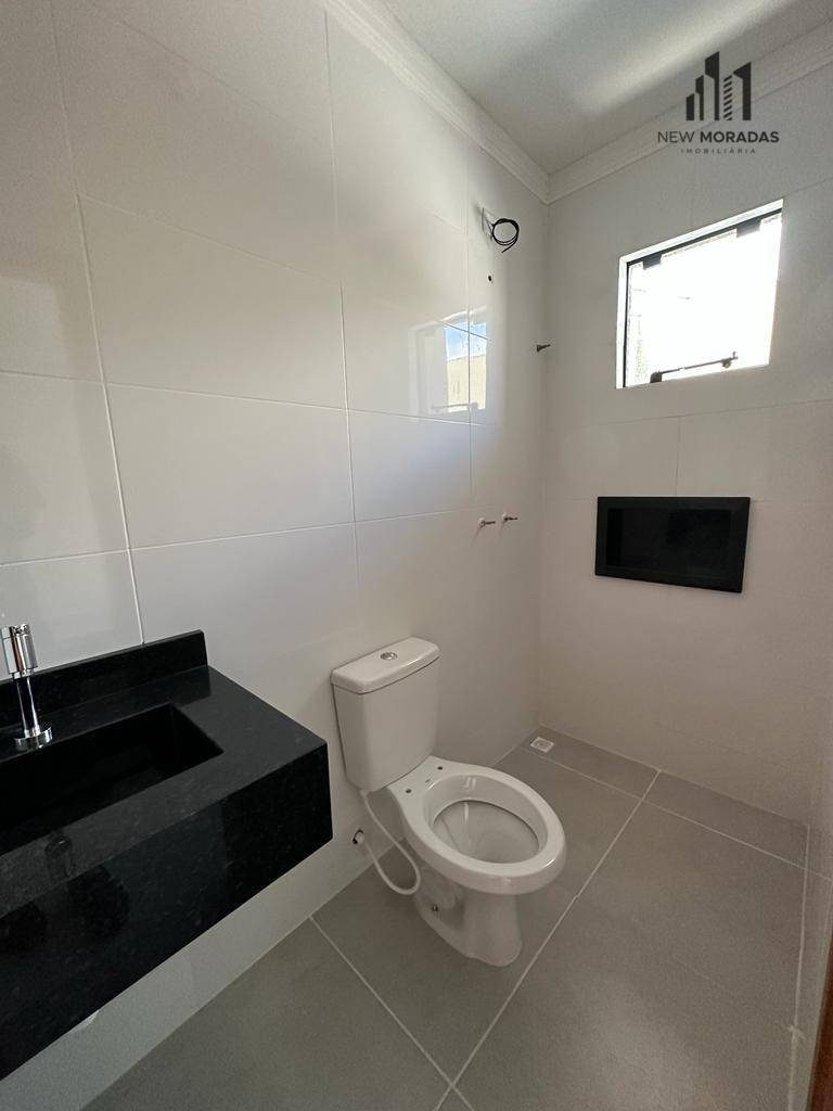 Casa à venda com 3 quartos, 90m² - Foto 4