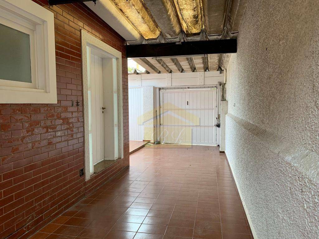 Casa à venda com 3 quartos, 230m² - Foto 26