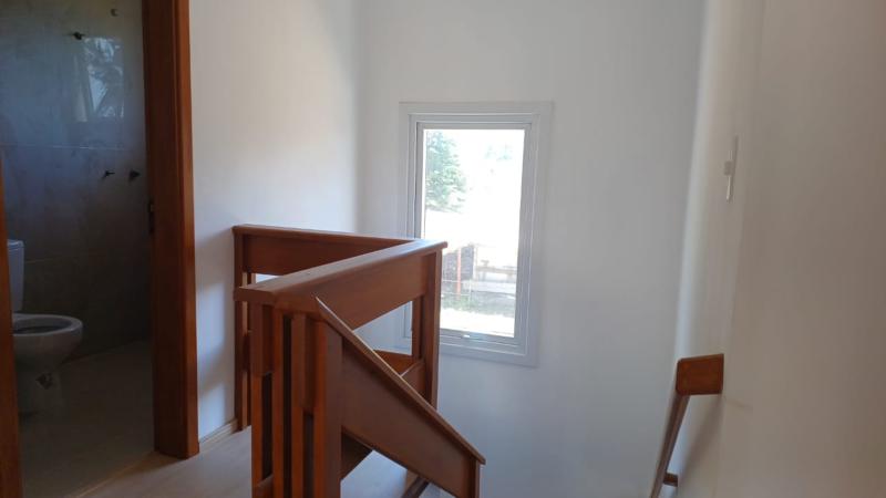 Casa à venda com 3 quartos, 87m² - Foto 9