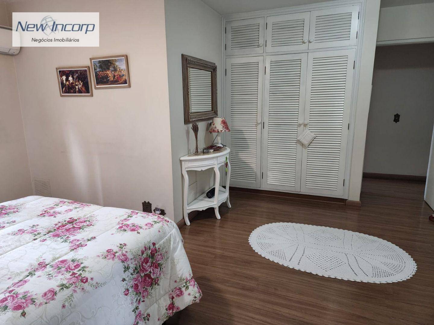 Apartamento à venda com 3 quartos, 198m² - Foto 9