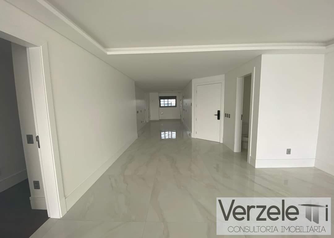 Apartamento à venda com 4 quartos, 230m² - Foto 5