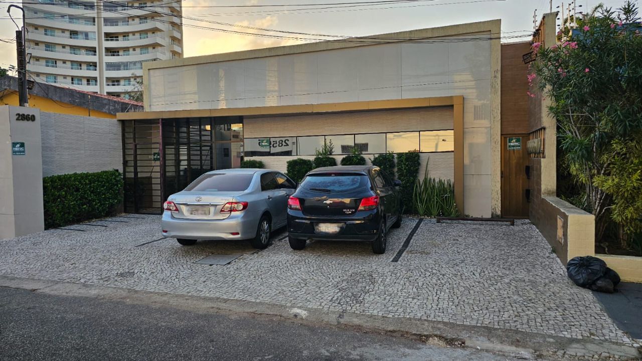 Prédio Inteiro à venda e aluguel, 213m² - Foto 1