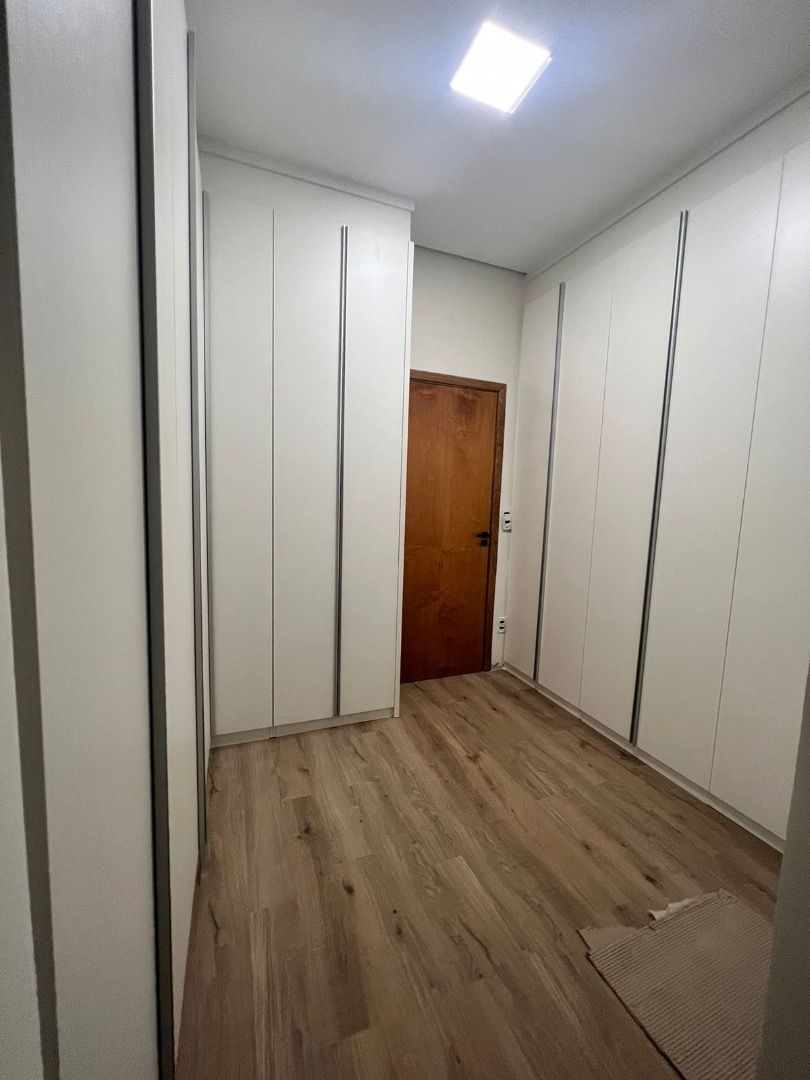 Casa à venda com 3 quartos, 240m² - Foto 6