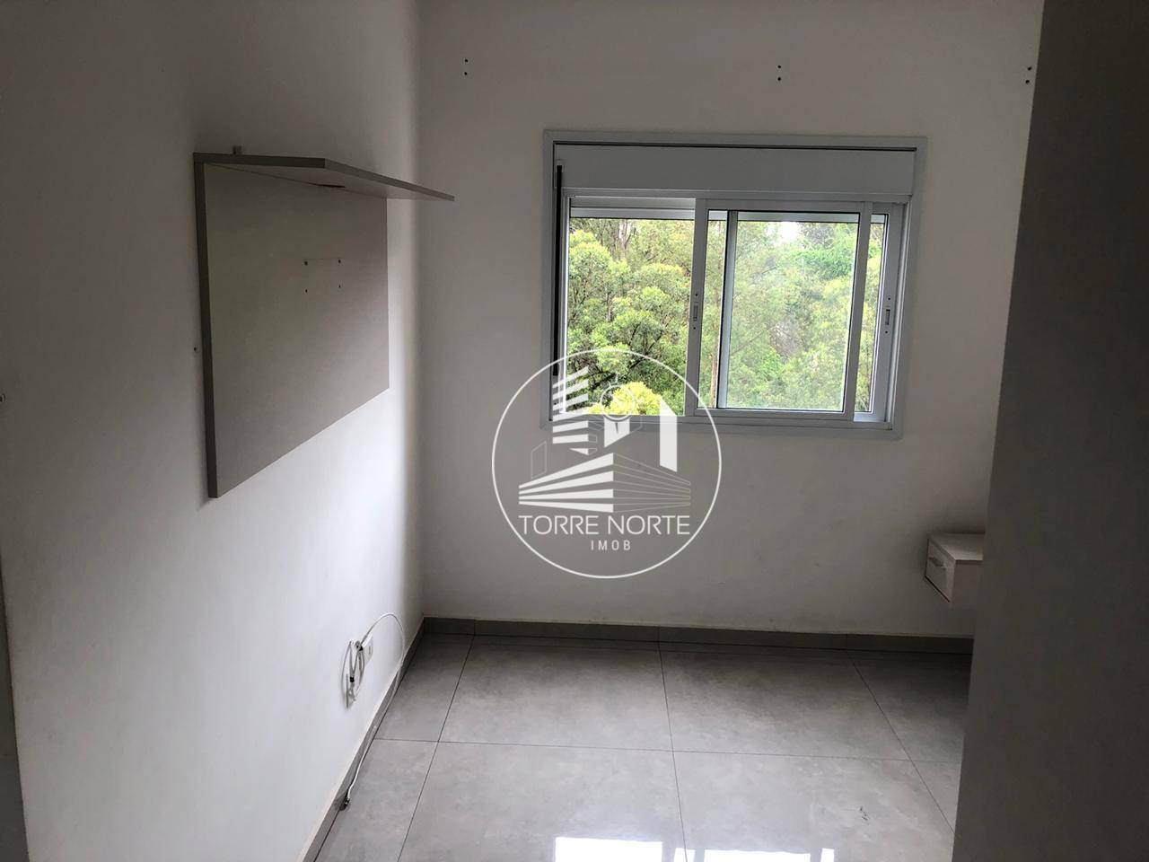 Apartamento à venda com 2 quartos, 67m² - Foto 2