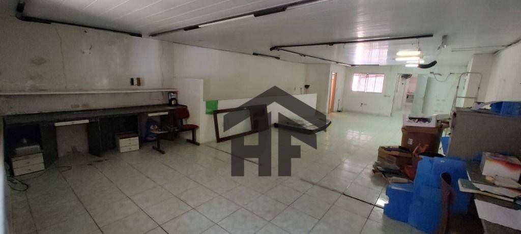 Casa à venda e aluguel com 1 quarto, 303m² - Foto 10