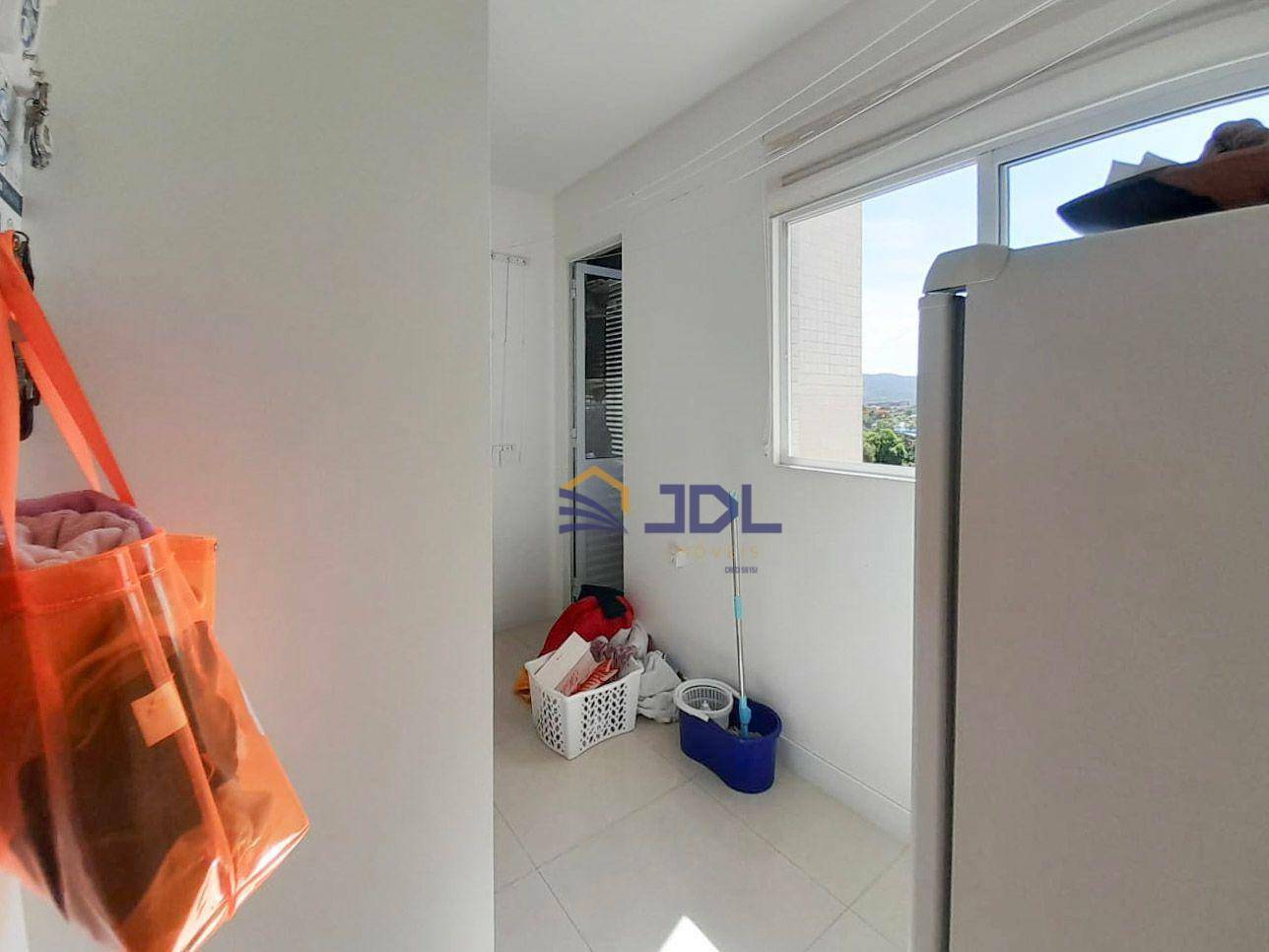 Apartamento à venda com 3 quartos, 117m² - Foto 13