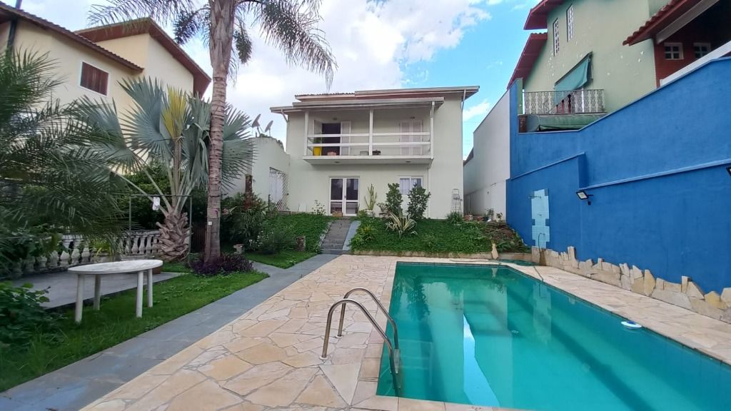 Casa de Condomínio à venda com 4 quartos, 350m² - Foto 29