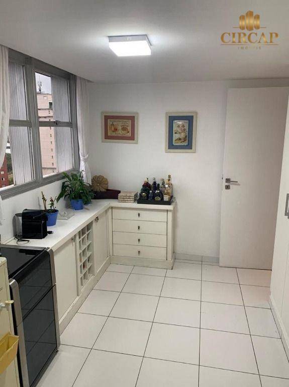 Apartamento à venda com 5 quartos, 268m² - Foto 8