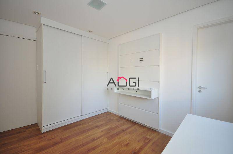 Apartamento à venda com 4 quartos, 210m² - Foto 2