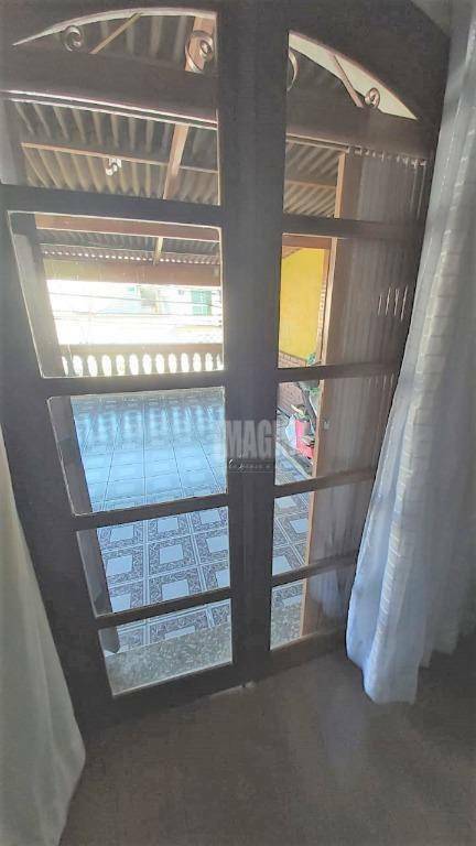 Sobrado à venda com 4 quartos, 200m² - Foto 10