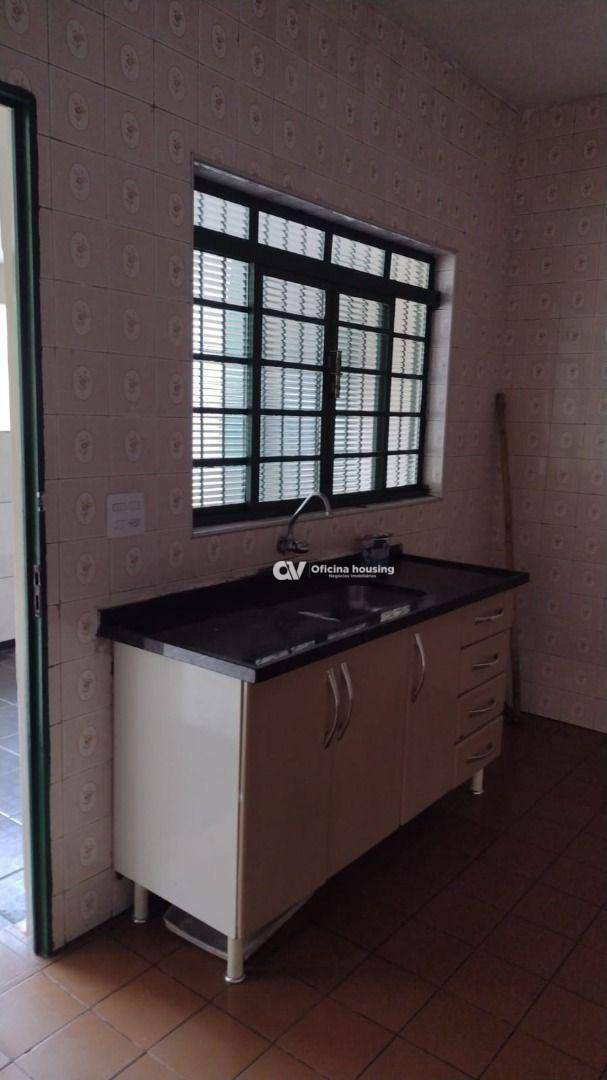 Casa à venda com 2 quartos, 107m² - Foto 2