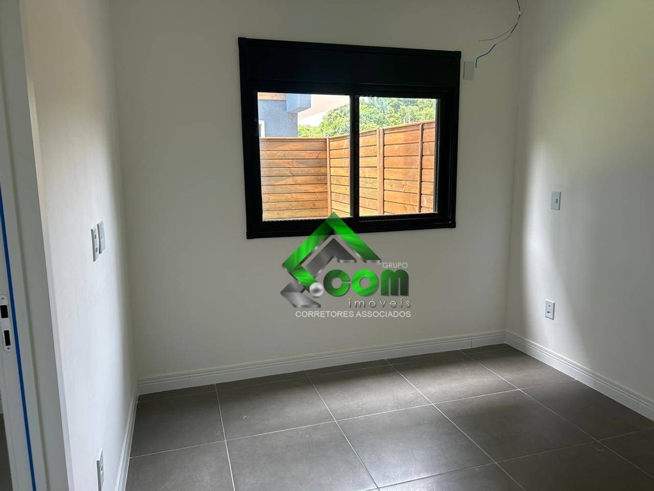 Apartamento à venda com 2 quartos, 74m² - Foto 45