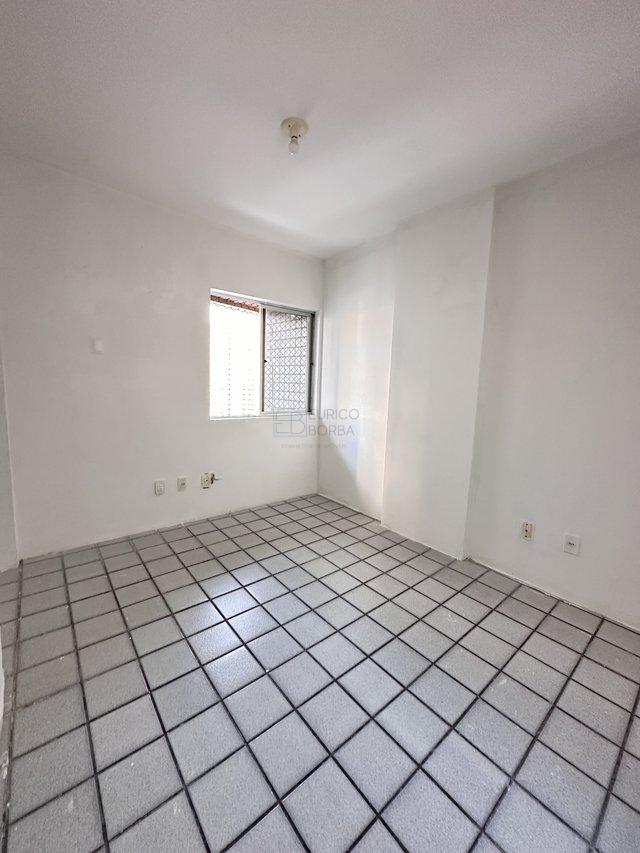 Apartamento para alugar com 3 quartos, 105m² - Foto 9