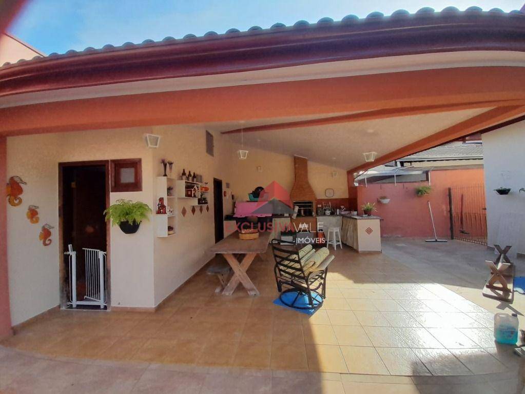 Casa de Condomínio à venda com 4 quartos, 213m² - Foto 33