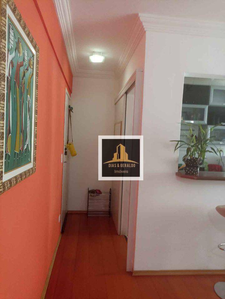 Apartamento à venda com 2 quartos, 60m² - Foto 7