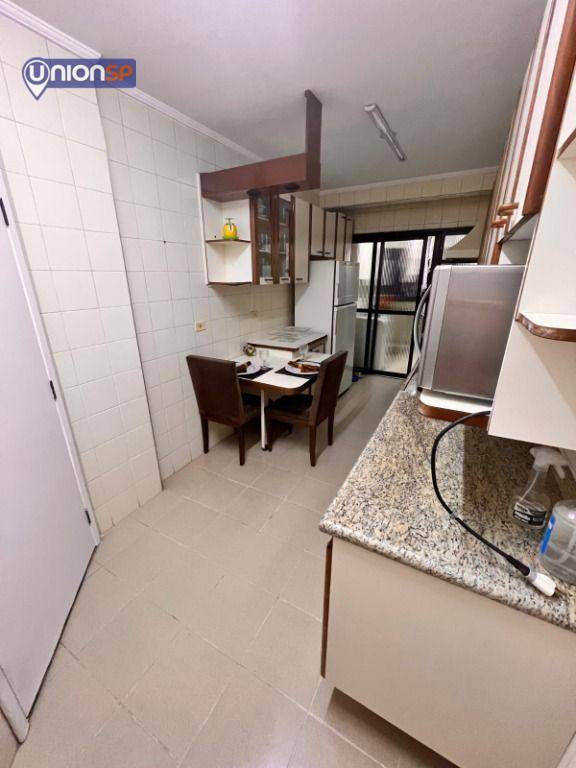 Apartamento à venda com 3 quartos, 134m² - Foto 17