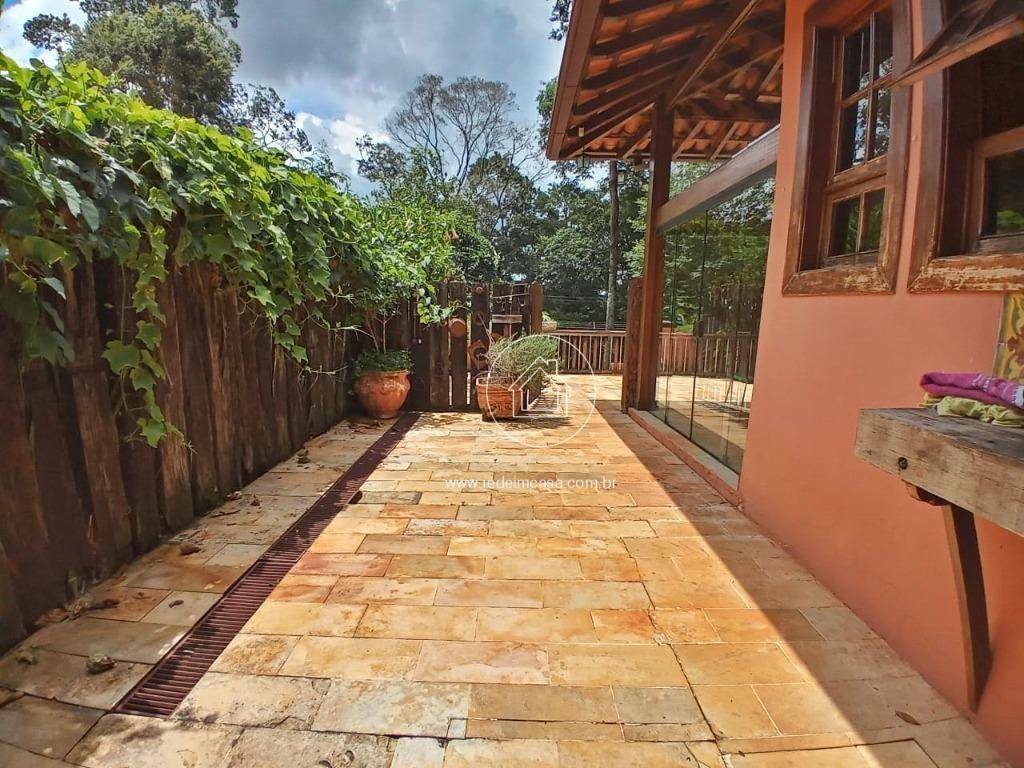 Casa à venda e aluguel com 4 quartos, 600m² - Foto 19