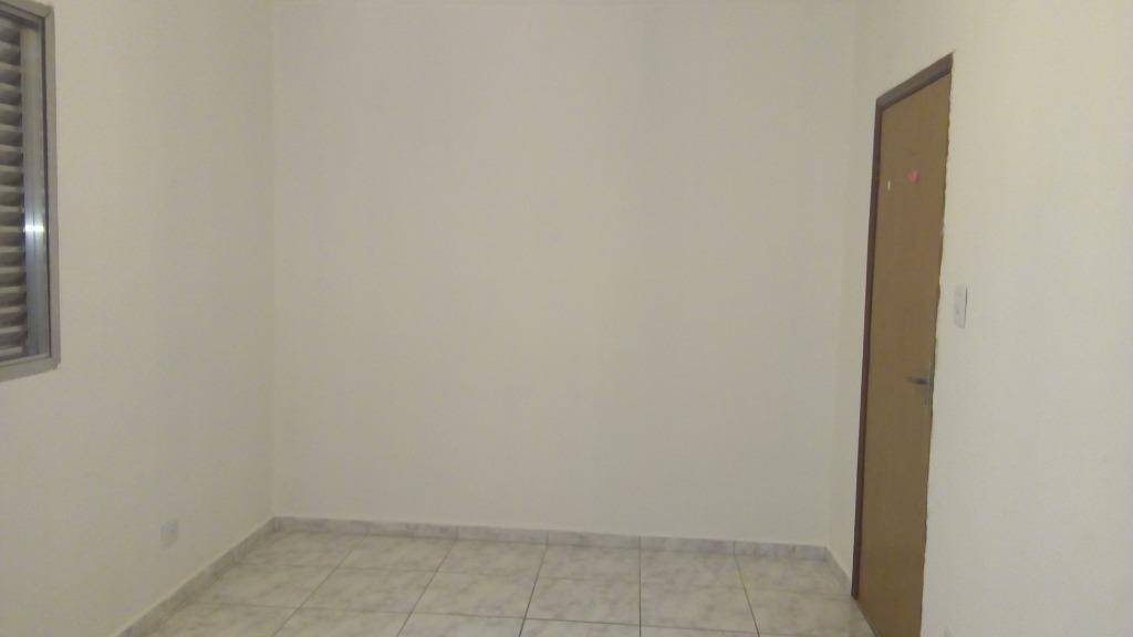 Casa para alugar com 2 quartos, 140m² - Foto 26