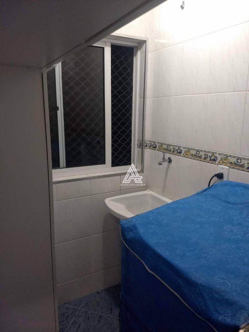 Apartamento à venda com 3 quartos, 83m² - Foto 2