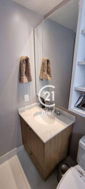 Apartamento à venda com 2 quartos, 79m² - Foto 32