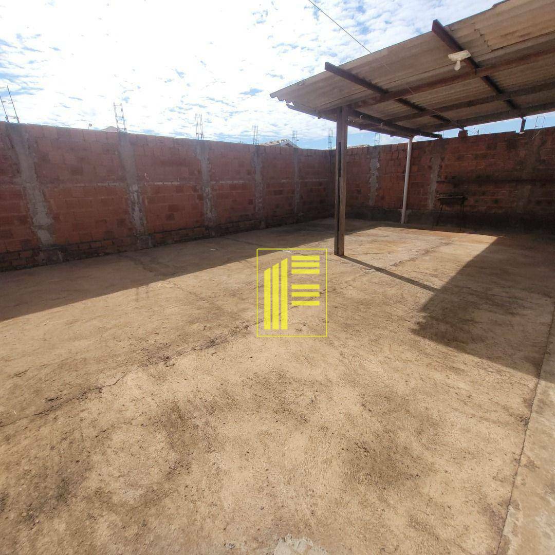 Casa para alugar com 2 quartos, 70m² - Foto 11