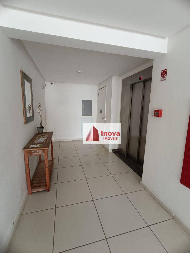 Apartamento para alugar com 2 quartos, 70m² - Foto 4