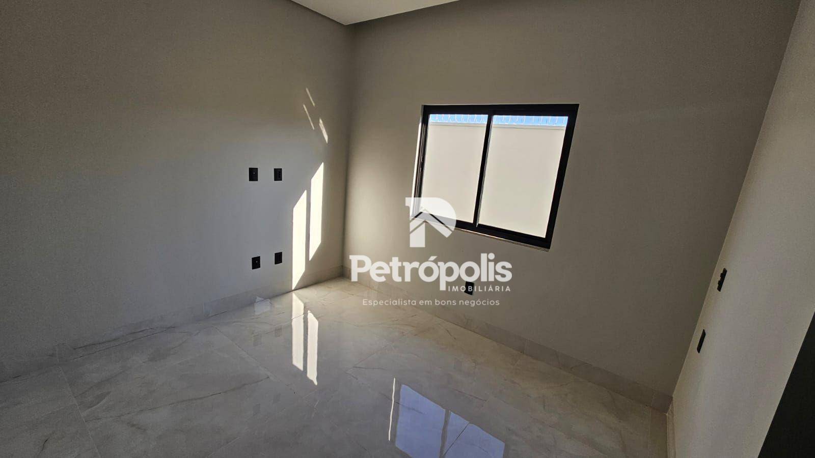 Casa à venda com 3 quartos, 200m² - Foto 9