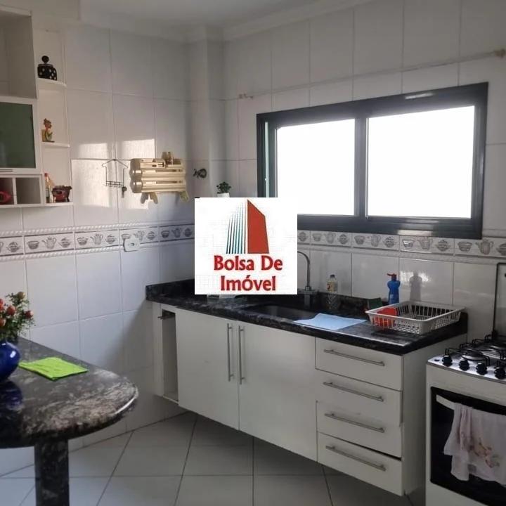 Casa à venda com 4 quartos, 250m² - Foto 14